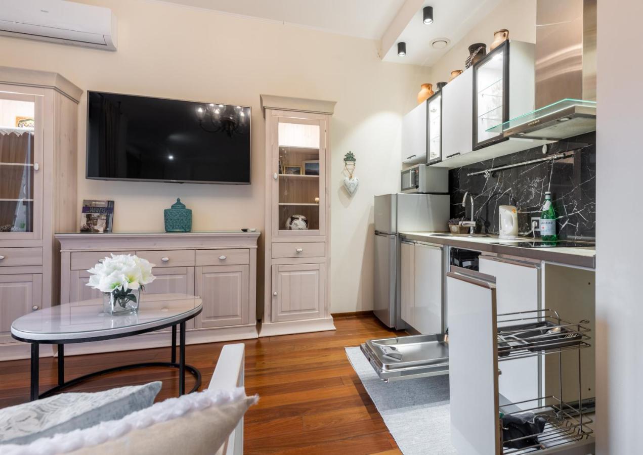 Your Home Away From Home Київ Екстер'єр фото