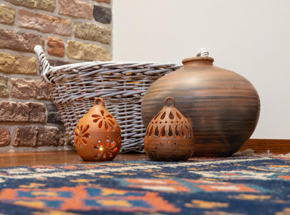 Your Home Away From Home Київ Екстер'єр фото