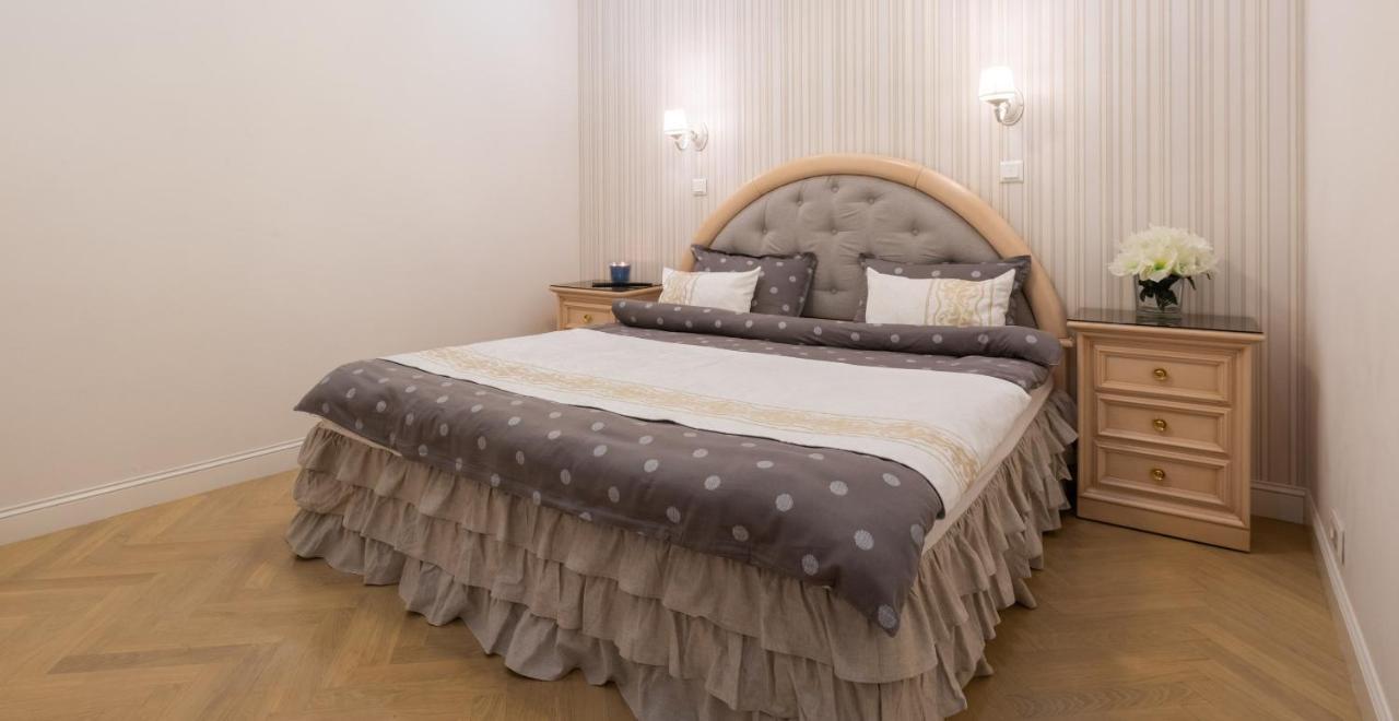 Your Home Away From Home Київ Екстер'єр фото