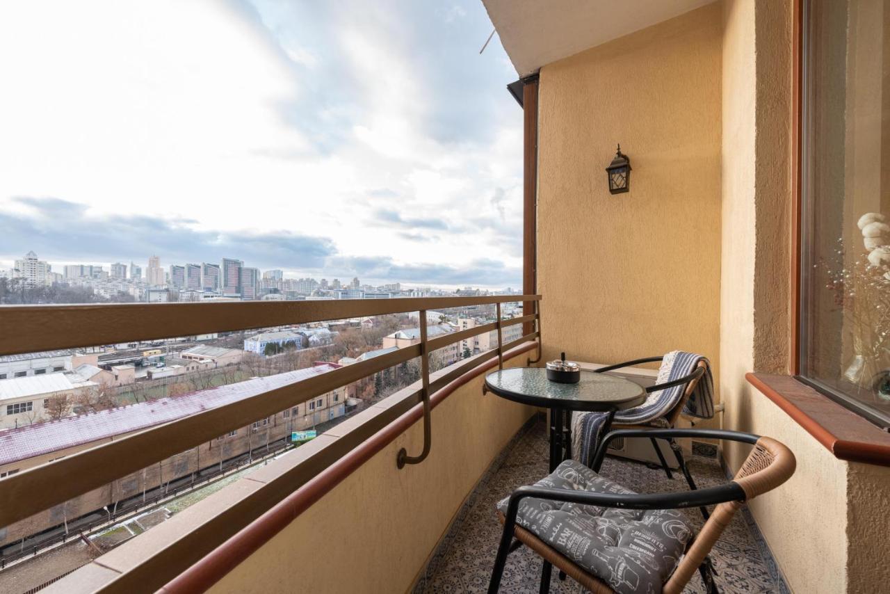 Your Home Away From Home Київ Екстер'єр фото