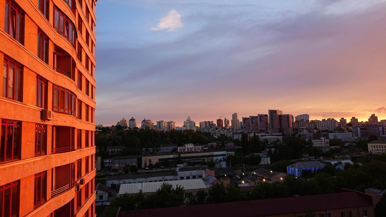 Your Home Away From Home Київ Екстер'єр фото